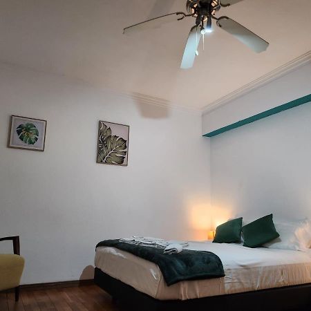 A Casa De Pedra Hotel อาโมรา ภายนอก รูปภาพ